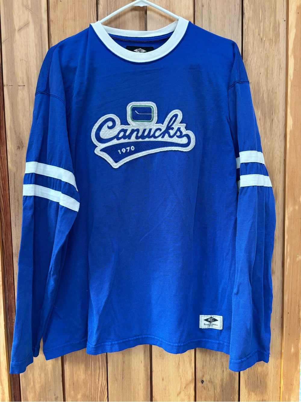 VTG Roger Edwards Sport Vancouver Canucks Long Sleeve Shirt - Size L/G
